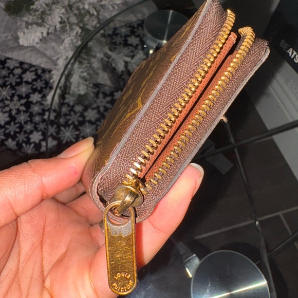 Louis Vuitton Monogram Wallet - Picture 6 of 8